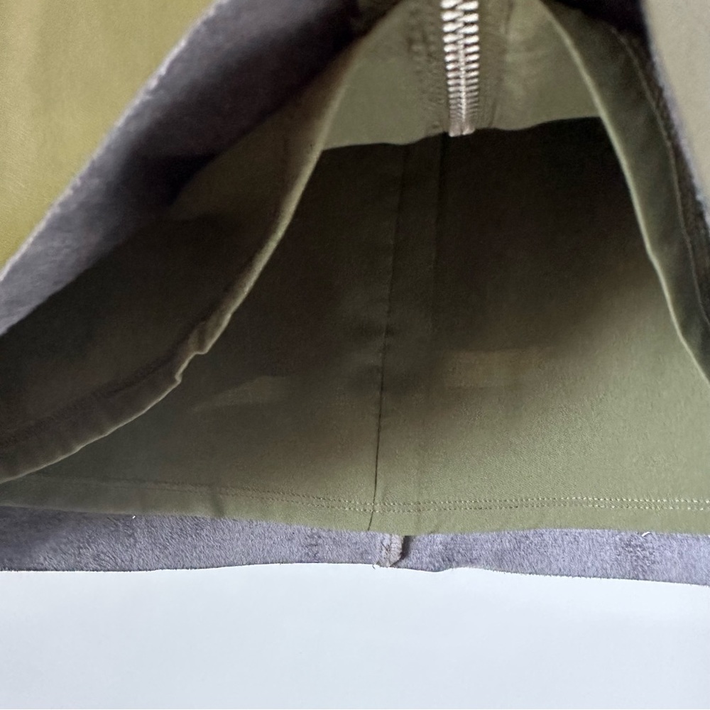 Express Vegan Leather O-ring Zip Front Mini Skirt Olive Green Sz 4 Fits 2 NWT - Picture 6 of 10